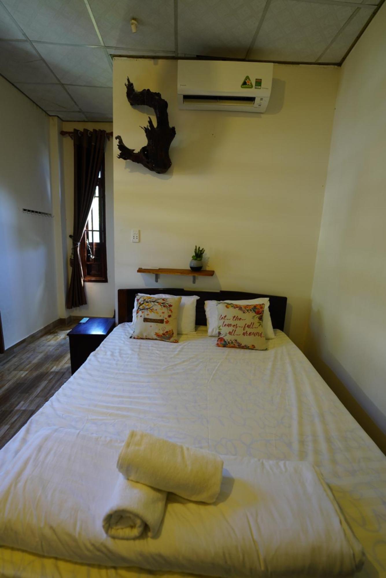 Ngo Khanh Homestay Tân Hiệ Екстериор снимка