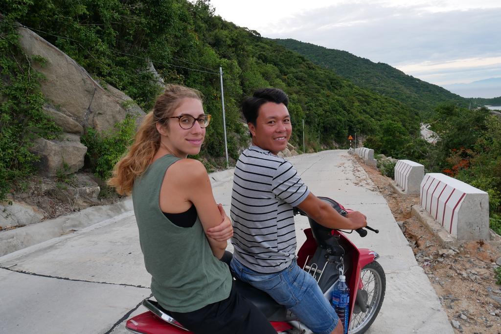Ngo Khanh Homestay Tân Hiệ Екстериор снимка