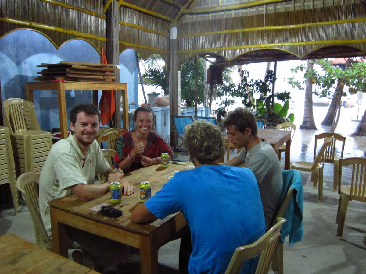 Ngo Khanh Homestay Tân Hiệ Екстериор снимка
