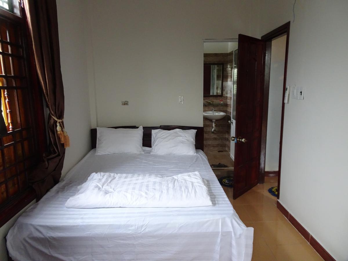 Ngo Khanh Homestay Tân Hiệ Екстериор снимка